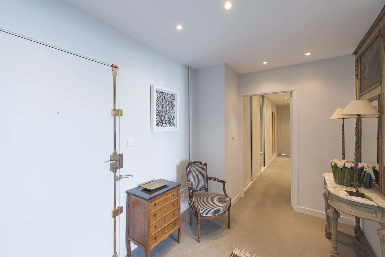 Veeve - Steps From The Eiffel Tower Apartment Paris Exterior photo